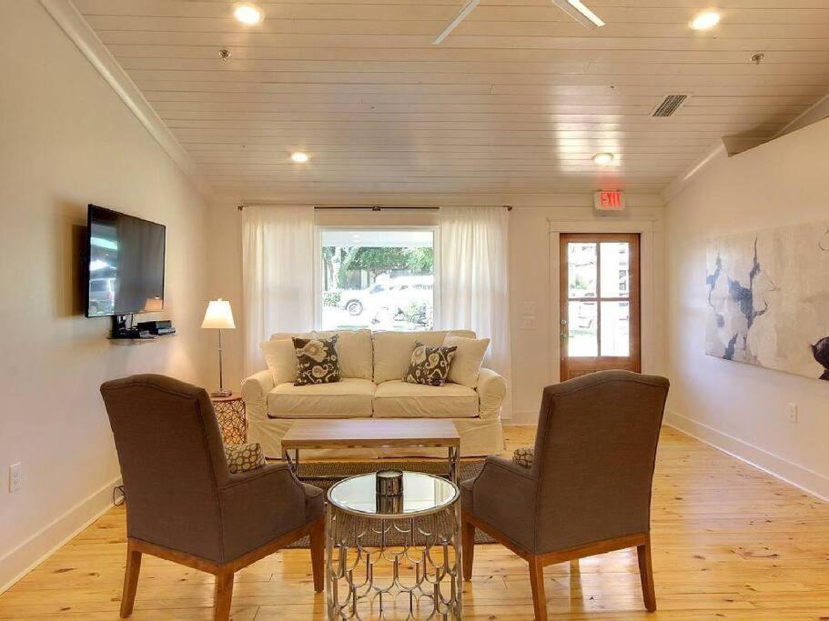 Downtown Fairhope Cottage Екстериор снимка